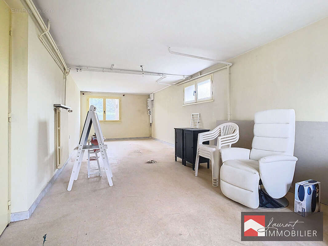 Maison à SAINT-BENIGNE