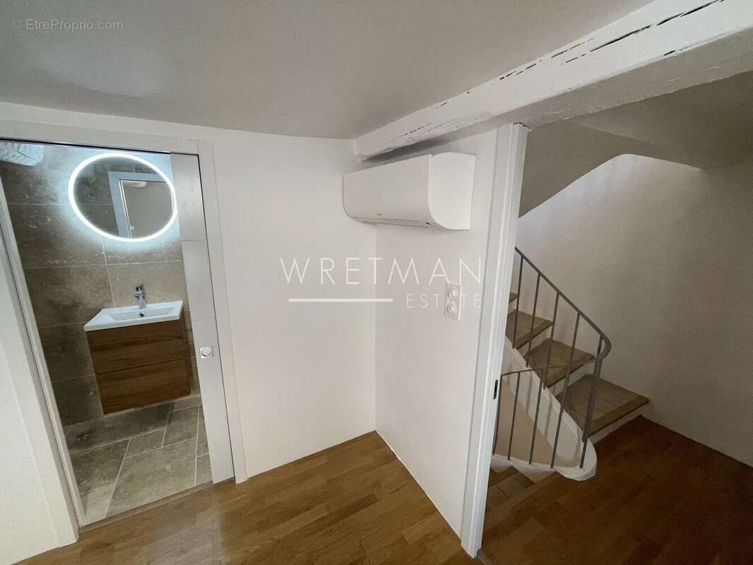 Appartement à VALBONNE