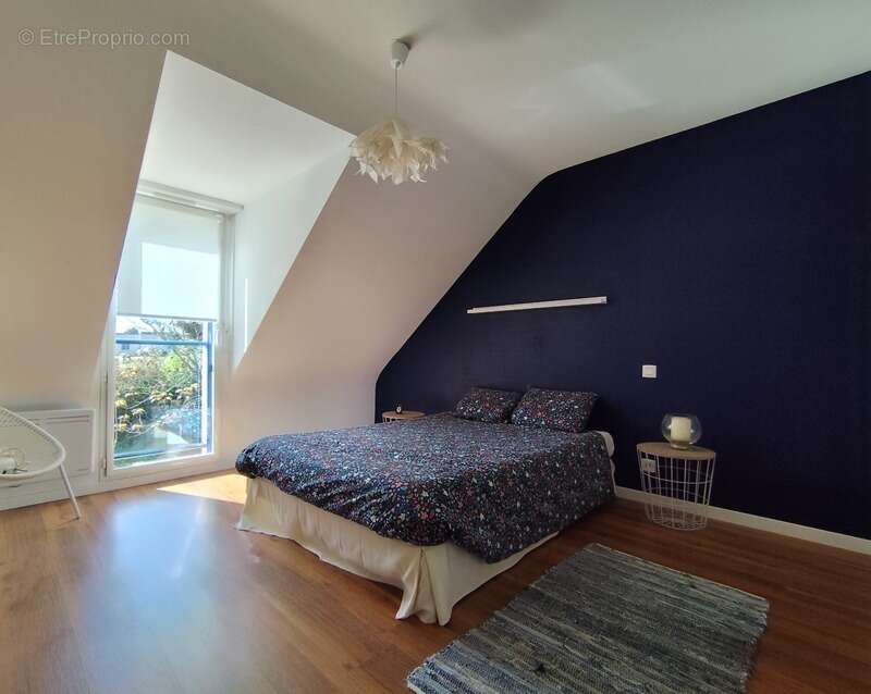 Maison à SAINT-JACUT-LES-PINS