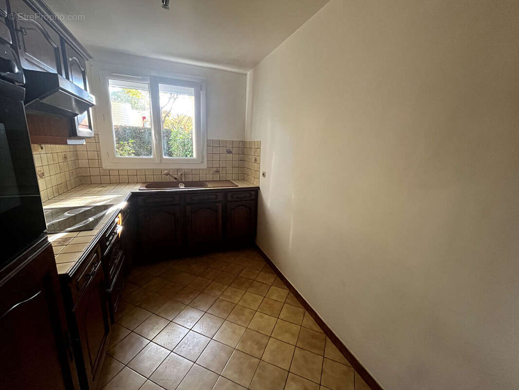 Appartement à MONTIGNY-LE-BRETONNEUX