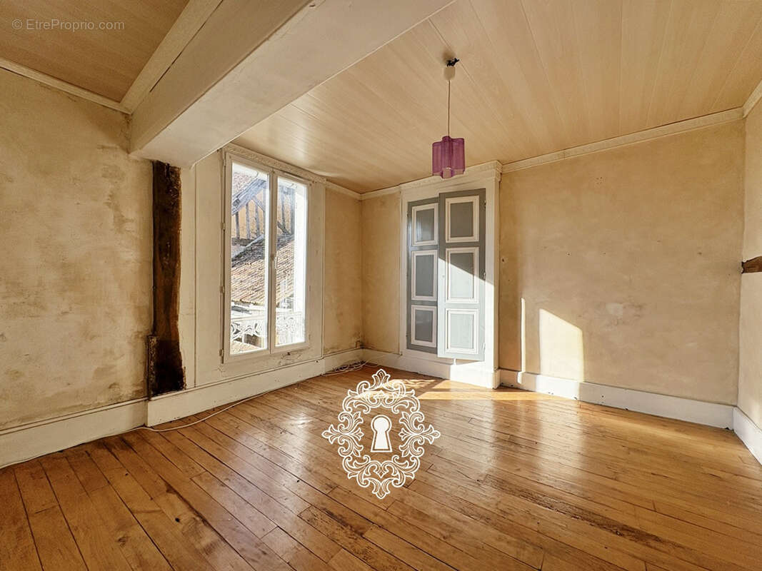 Maison à NOGENT-SUR-SEINE