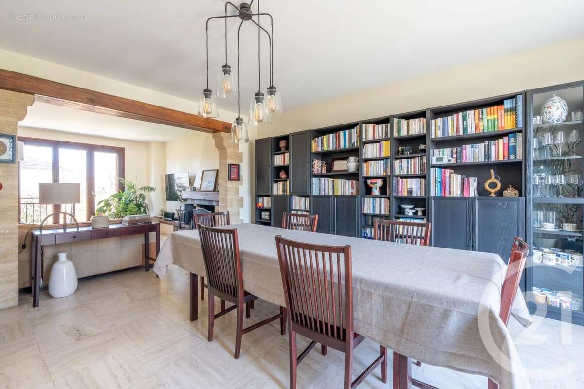 Maison à VILLIERS-SUR-MARNE