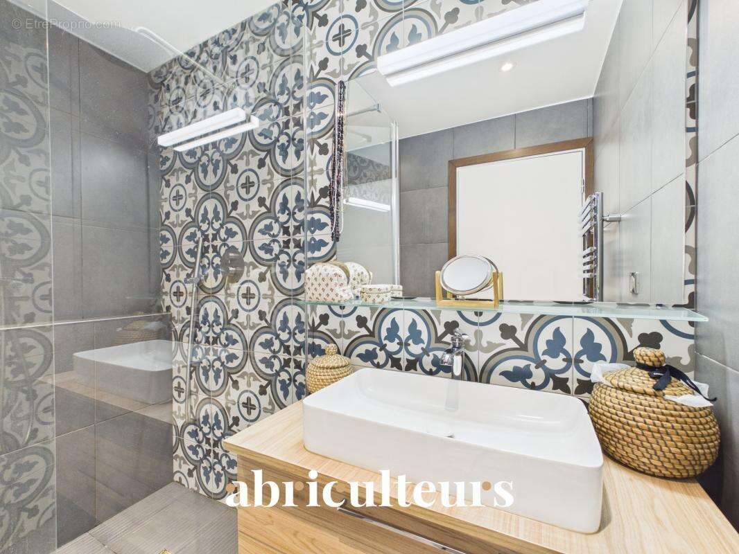 Appartement à PARIS-12E
