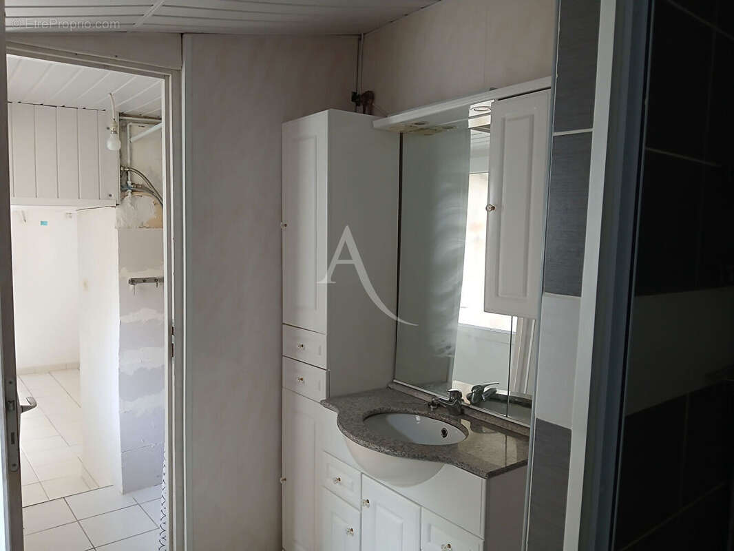 Maison à SAINT-VAIZE