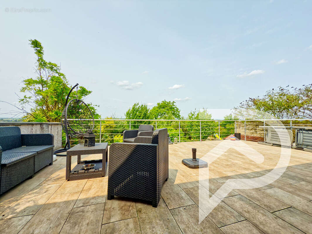 Maison à BEAUMONT-SUR-OISE