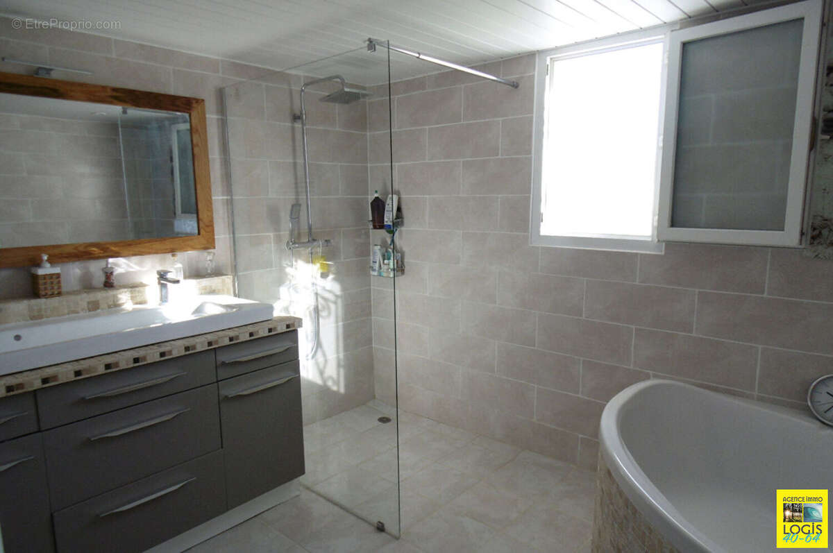 Maison à SAINT-LON-LES-MINES