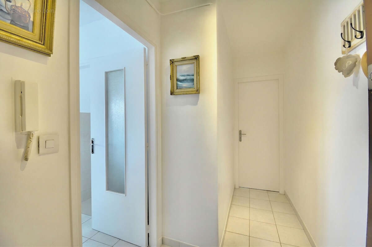 Appartement à LE CANNET