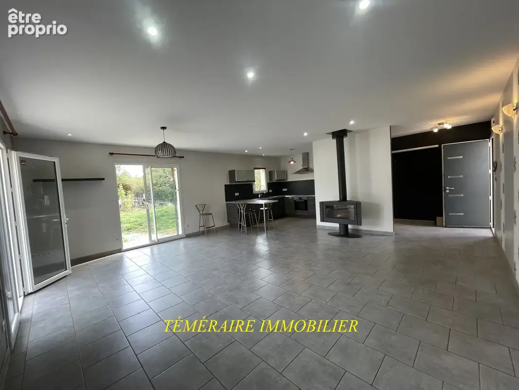 Axe Champagnole / Poligny / Arbois - MONTROND - Maison individuelle de plain-pied - photo 4