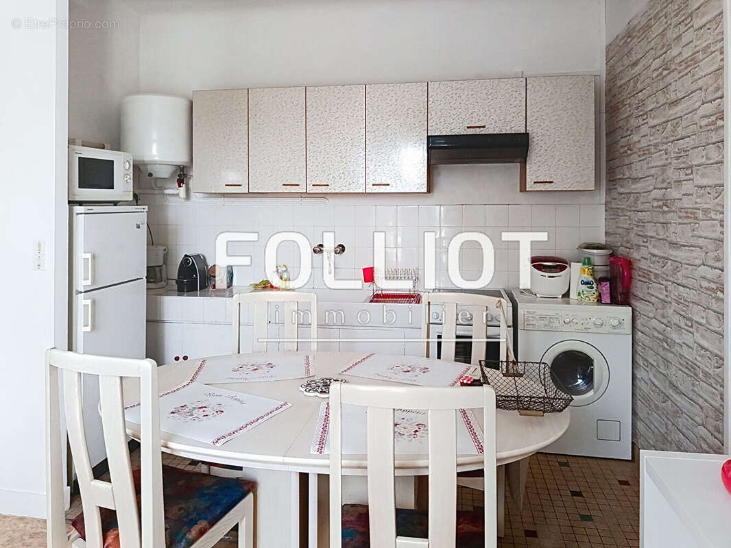 A VENDRE Appartement Courseulles Sur Mer 2 pièce(s) 30 m2 - photo 2