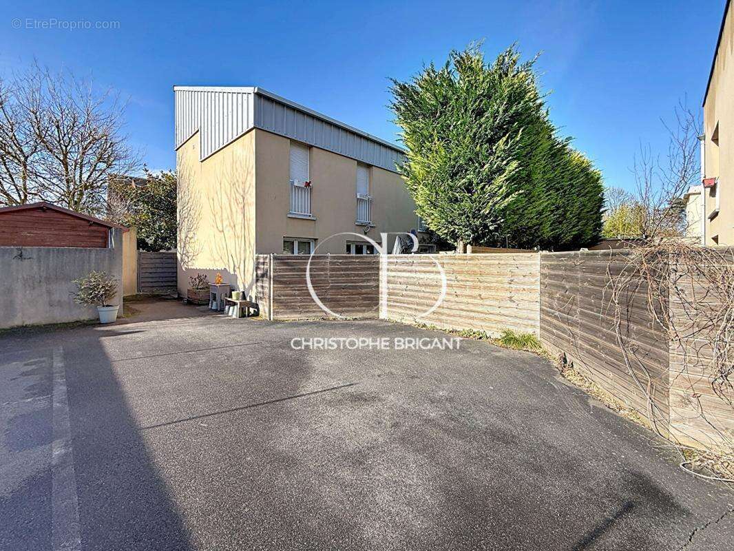 Appartement à VILLEJUIF