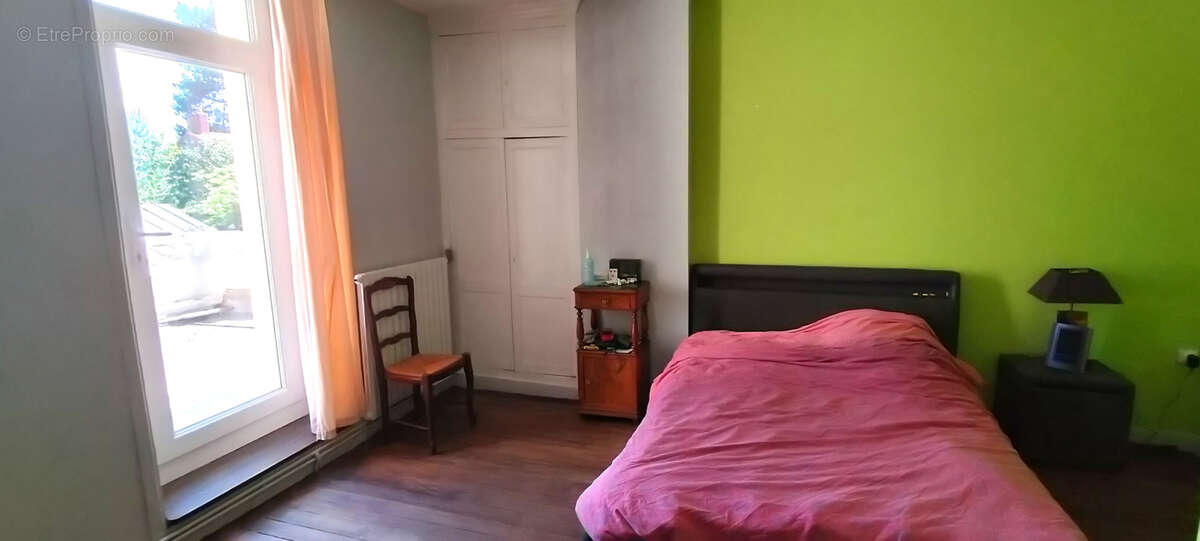 Maison à LA VARENNE