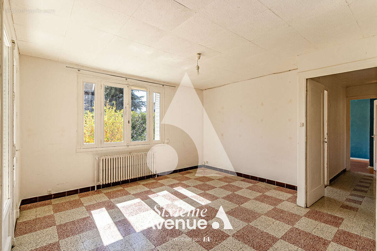 Villa plain pied 3 chambres - garage - 870m2 parcelle - photo 5