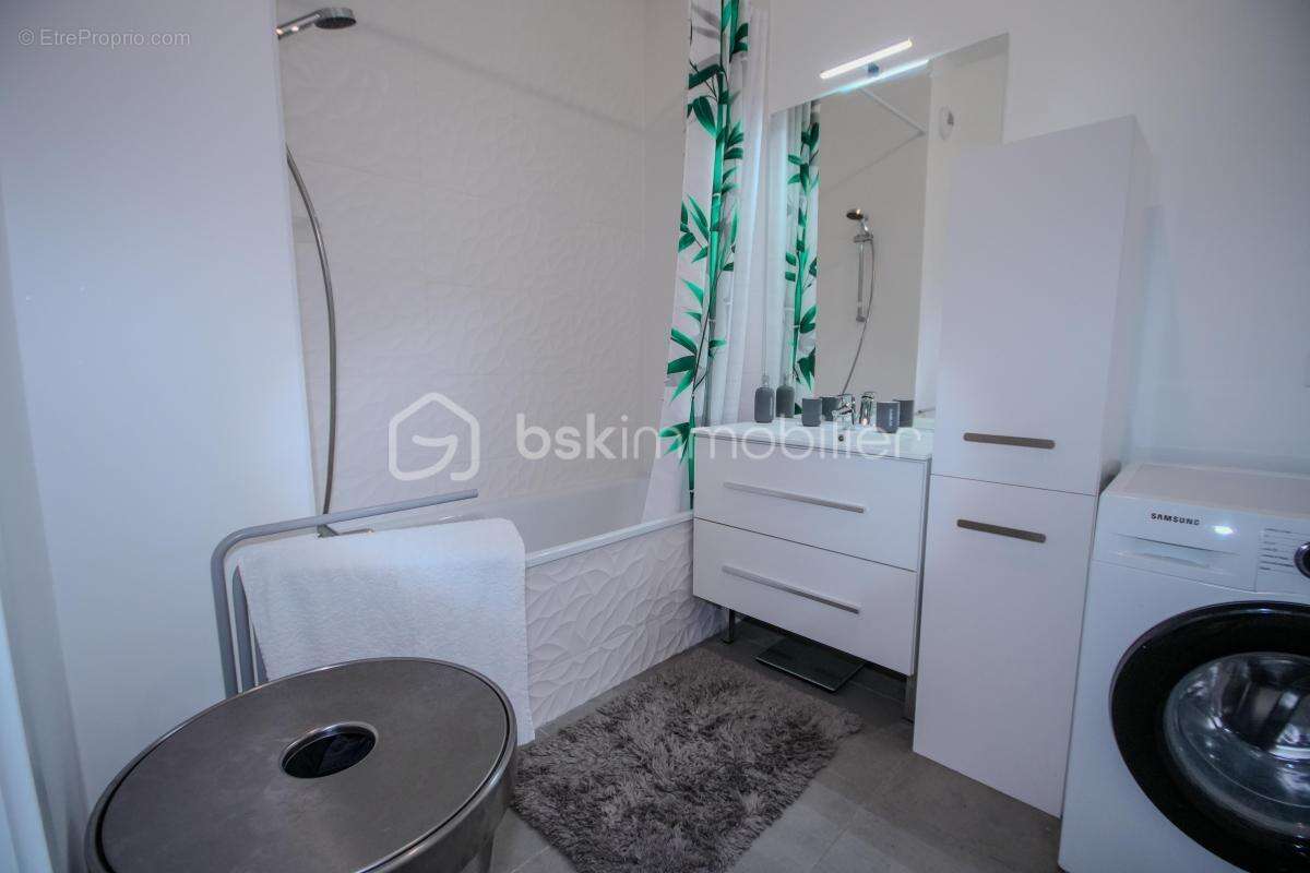 Appartement à VAIRES-SUR-MARNE