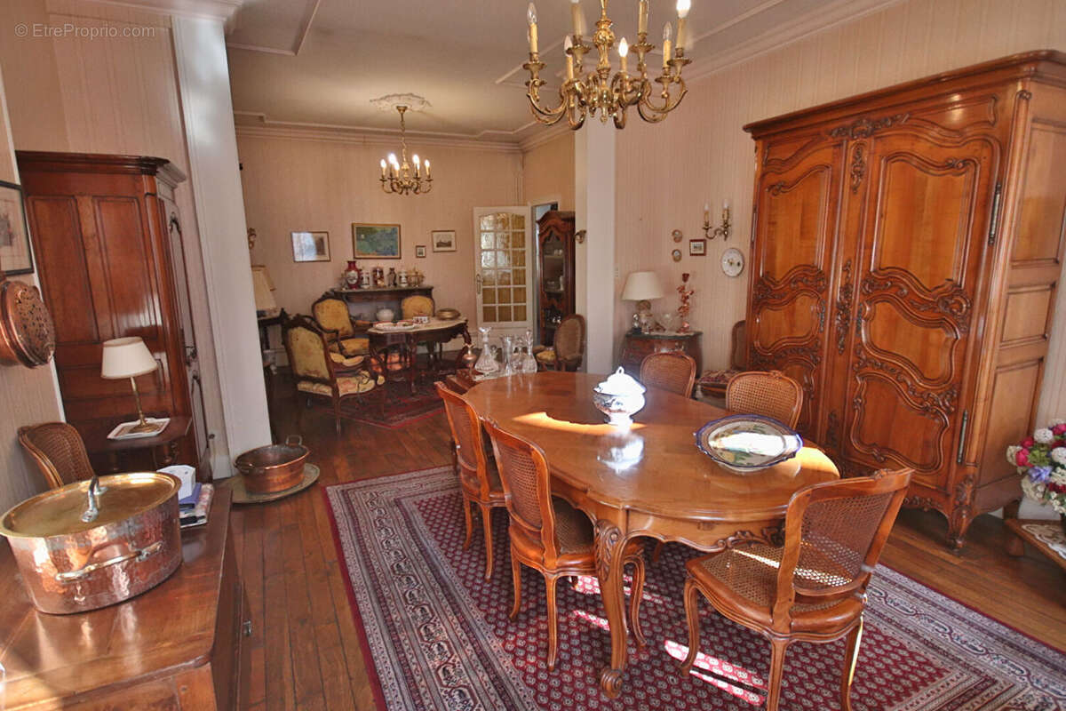 Appartement à MOULINS