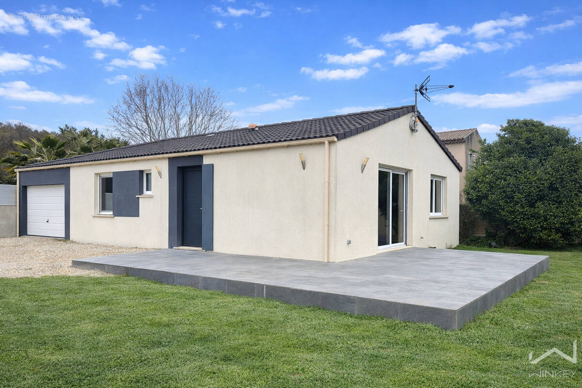 Maison à MONTELIMAR
