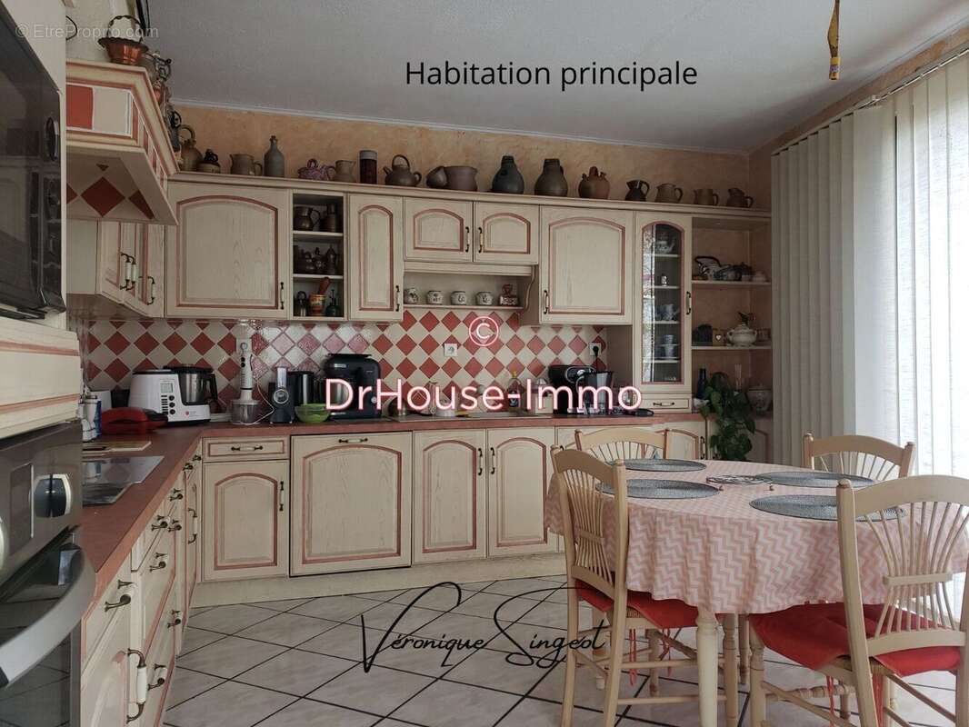 Maison à PUY-DE-SERRE