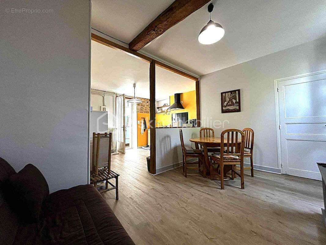 Maison à SAINT-AFFRIQUE