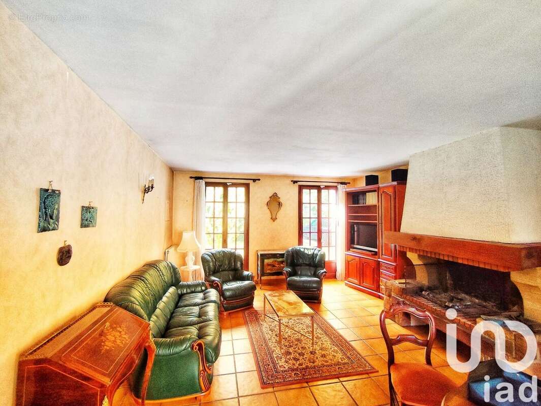 Photo 5 - Maison à AVILLY-SAINT-LEONARD