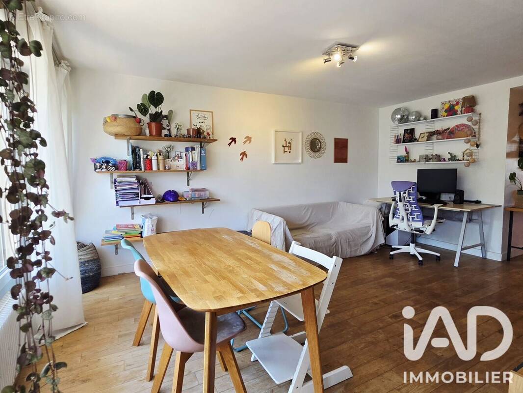 Photo 1 - Appartement à LE PLESSIS-ROBINSON