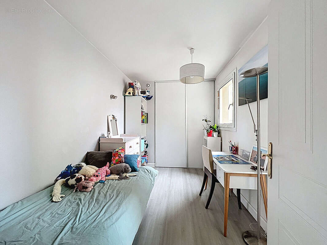 Appartement à SURESNES