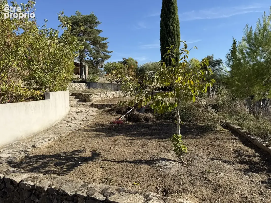 Maison avec vue dégagée et nombreuses dépendances - photo 14