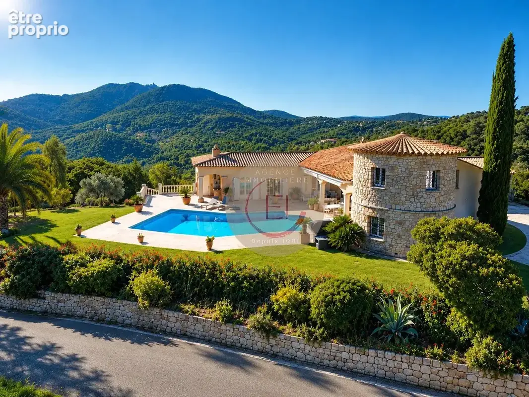 Maison à LES ADRETS-DE-L'ESTEREL