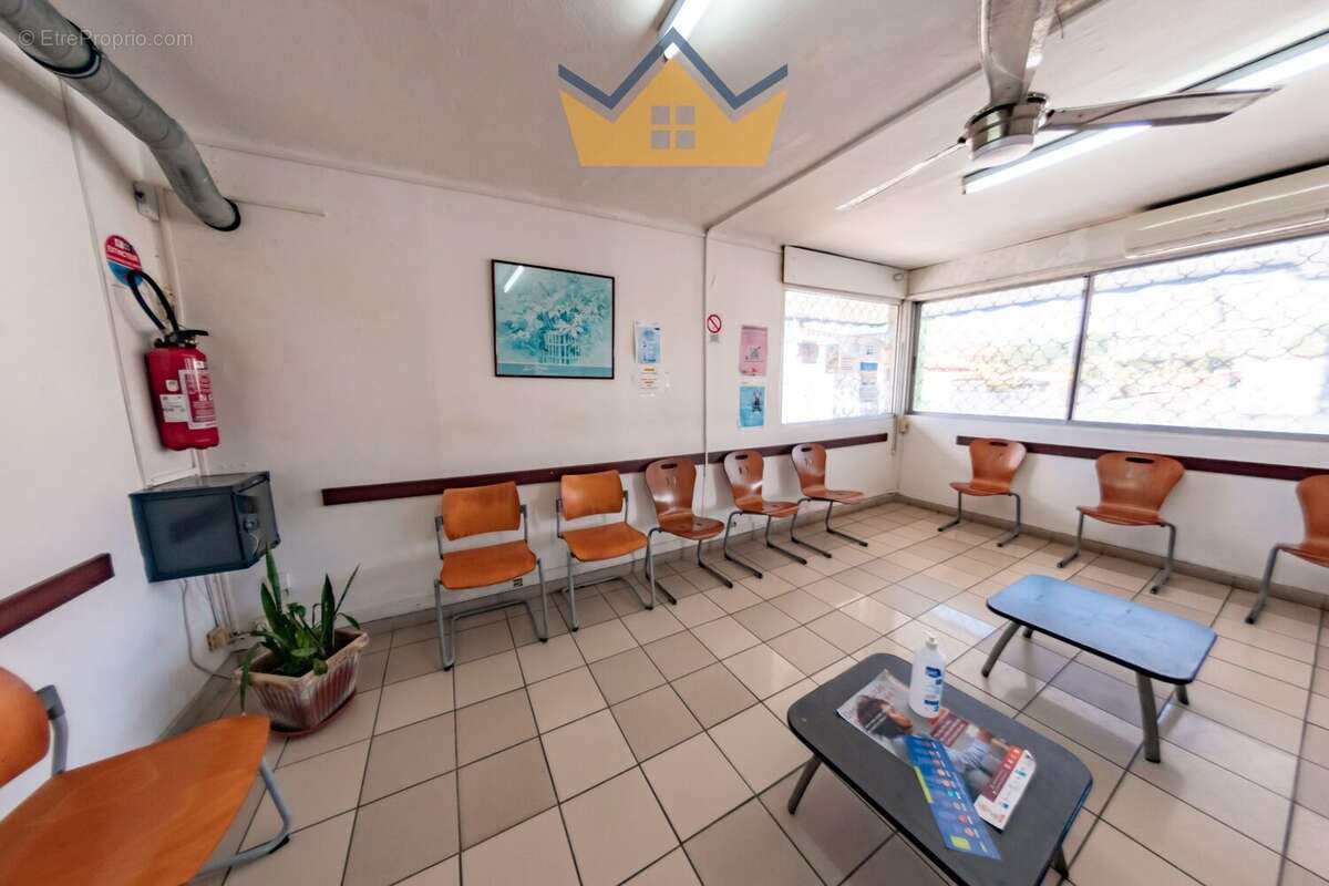 Commerce à FORT-DE-FRANCE