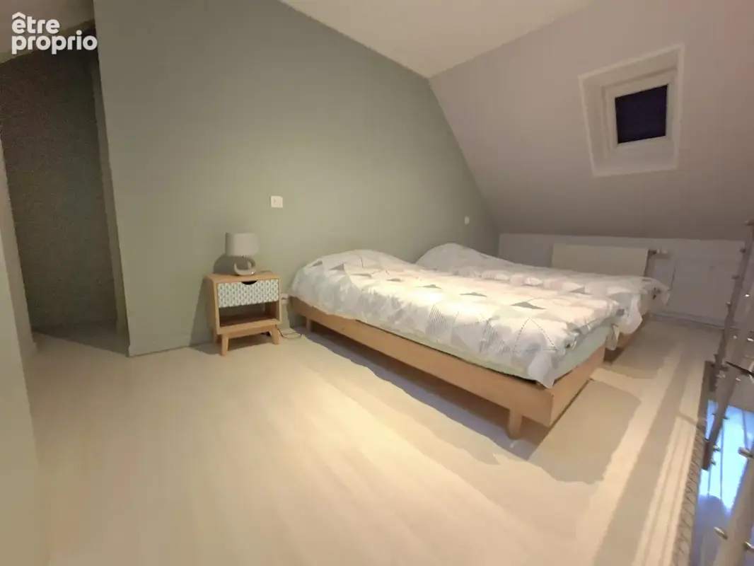 Appartement en duplex vendu meublé - 55.10 m2 hab. - photo 5
