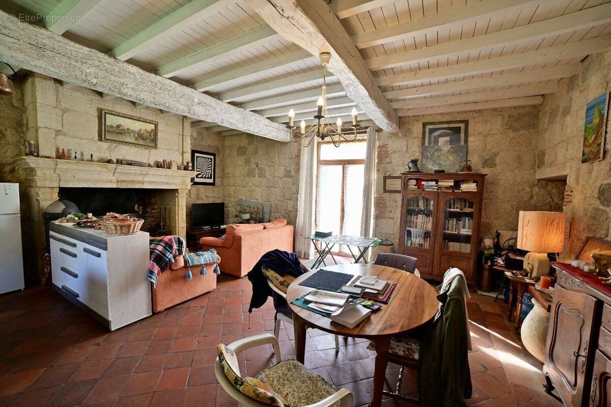Maison à NERAC