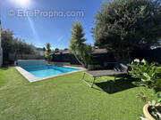 Maison à VILLELONGUE-DELS-MONTS