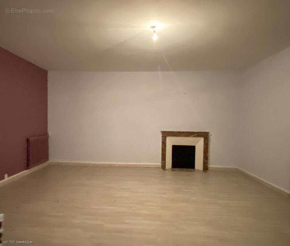 Maison à VILLEFAGNAN