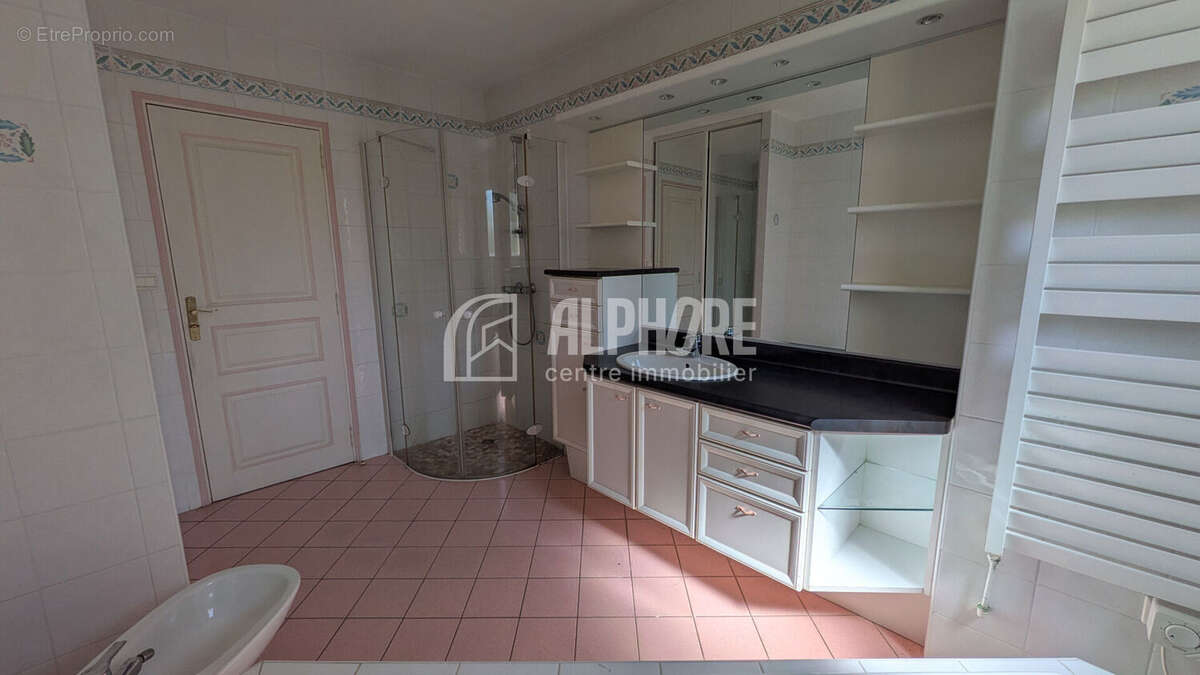 Maison Saint Nazaire 7 pièce(s) 215 m2 - photo 12