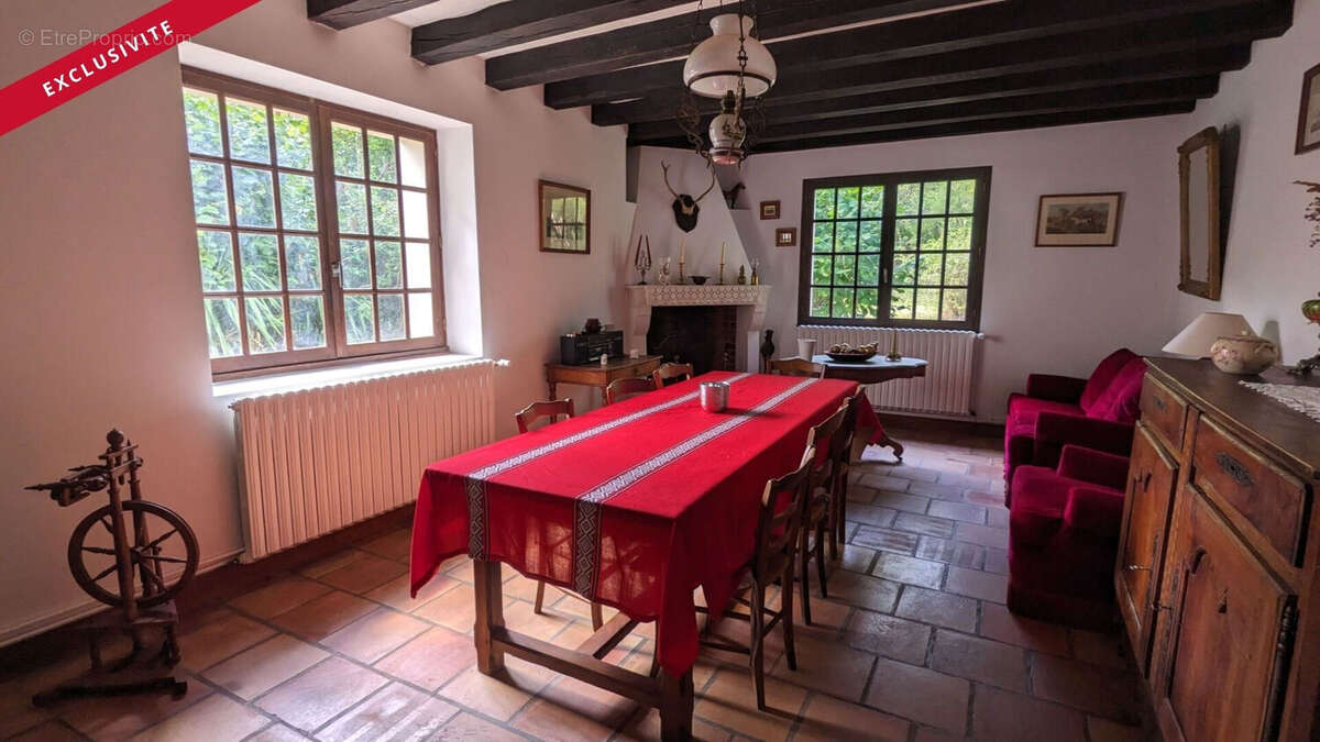 Maison à CHATEAU-GARNIER