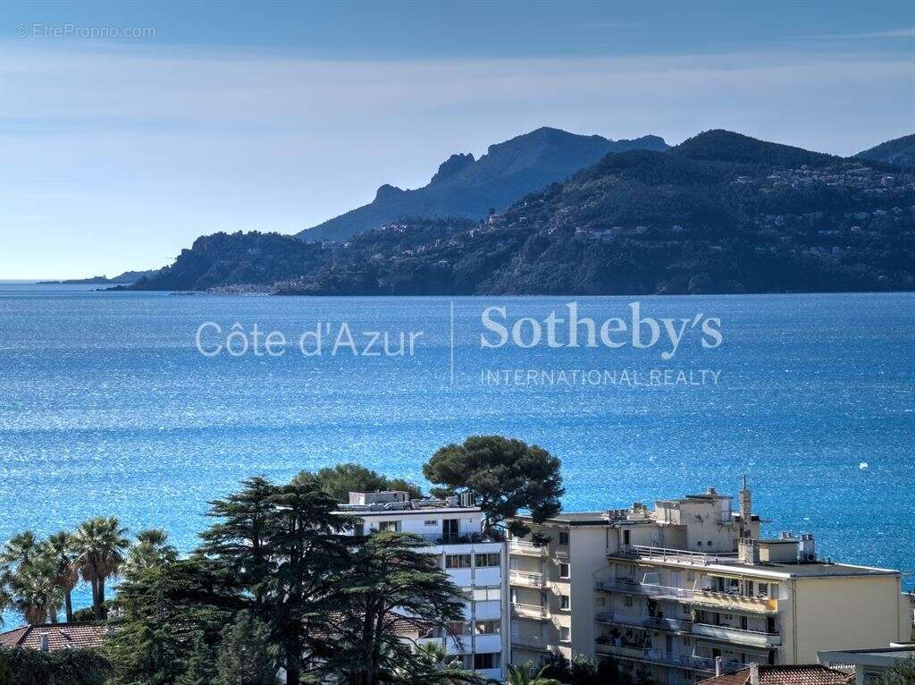 Appartement à CANNES