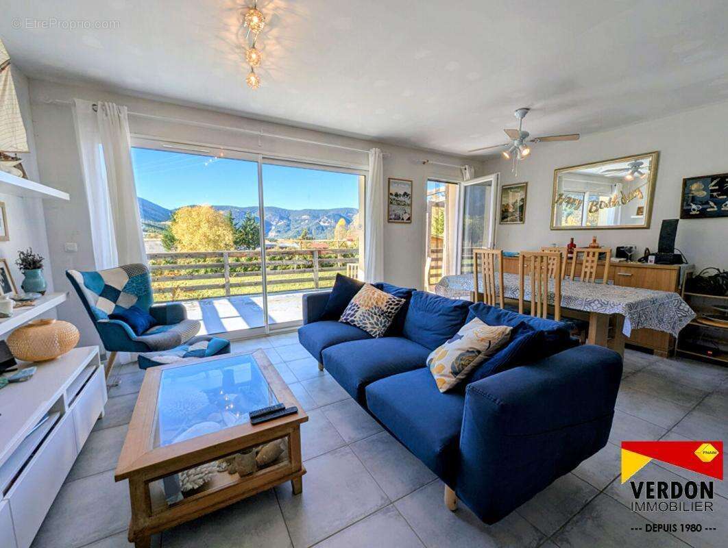 Maison à THORAME-BASSE