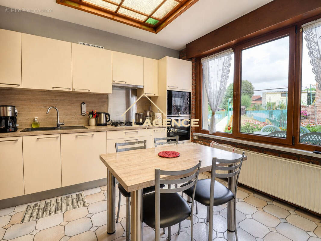 Maison 126 m² à Hazebrouck  - photo 7
