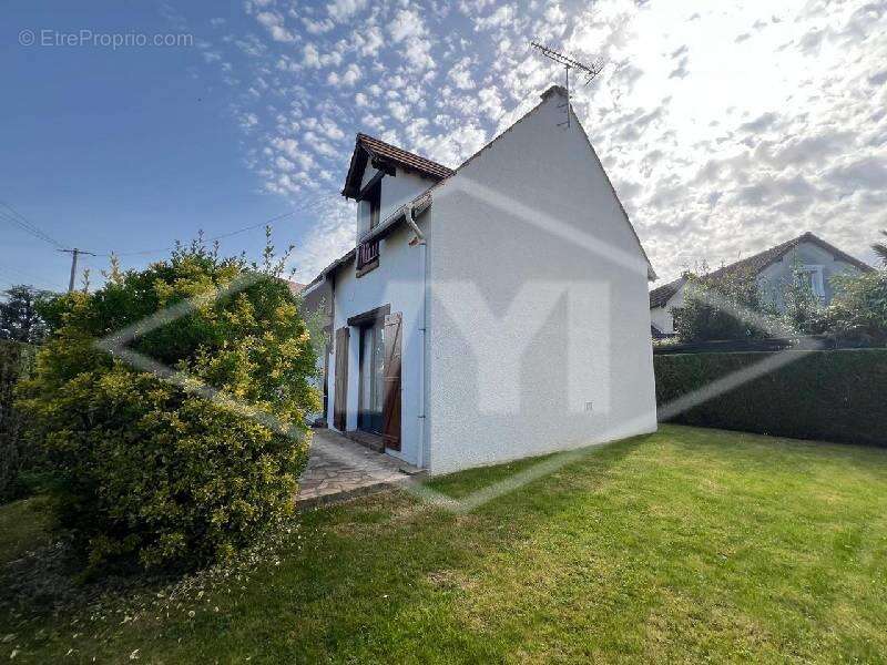 Maison à QUINCY-SOUS-SENART