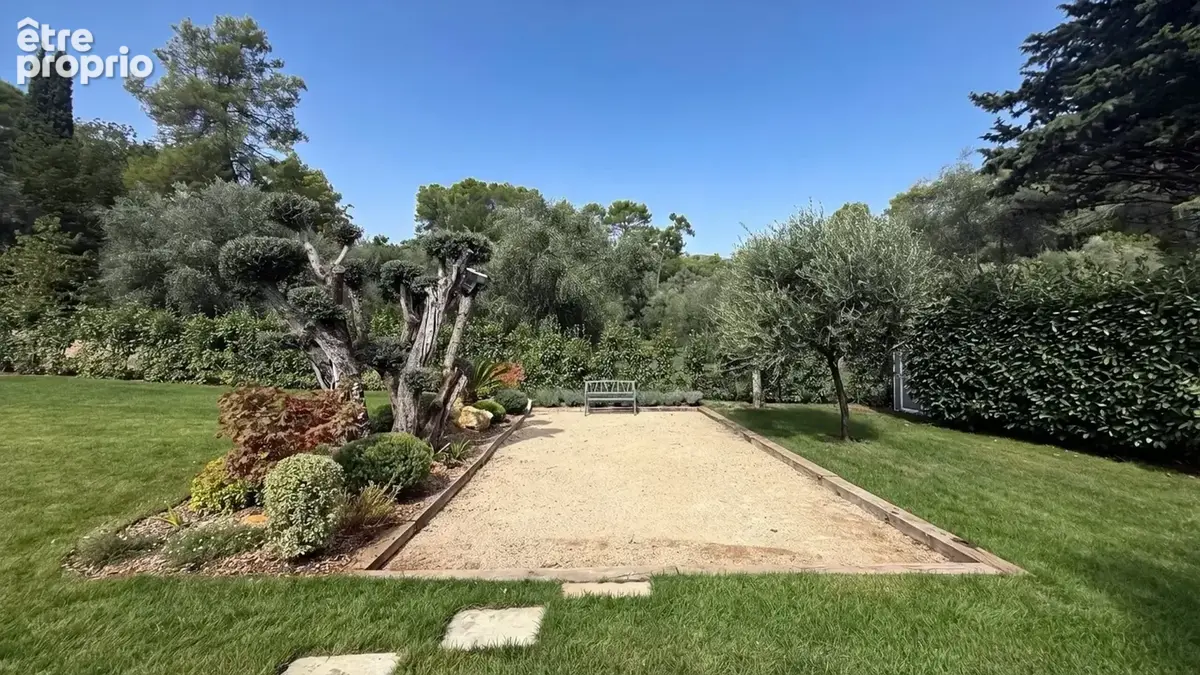 Maison 6 pièces 173 m² à vendre à Roquefort-Les-Pins (06330) - photo 8