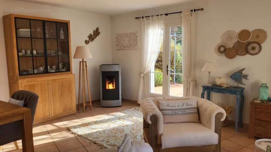 Maison à SAINT-ANTONIN-DU-VAR