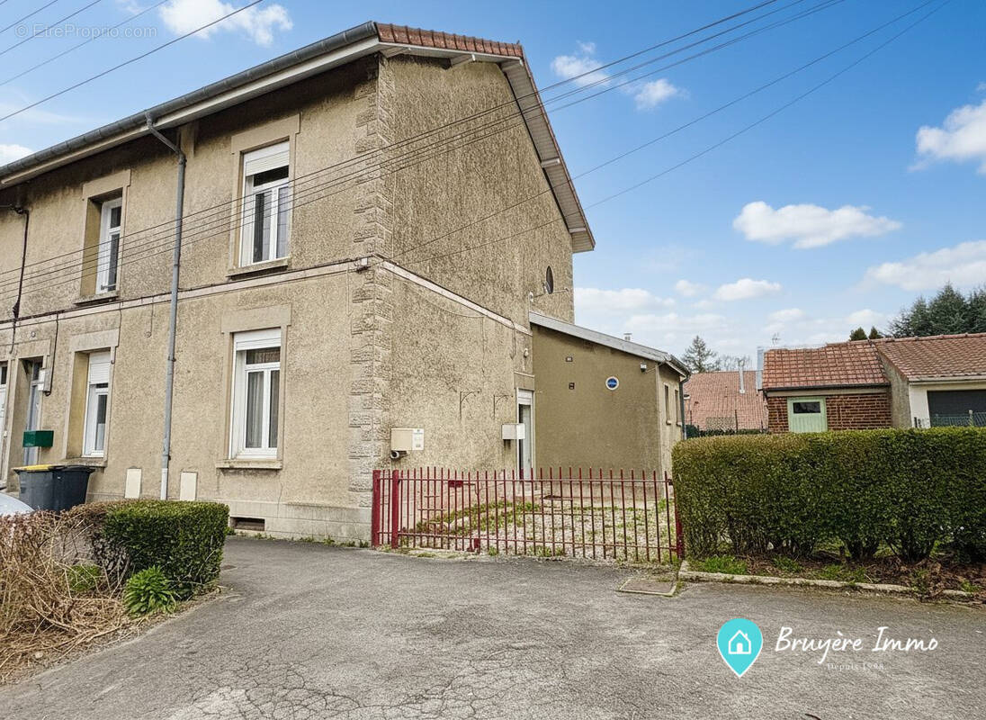 Maison à AULNOYE-AYMERIES