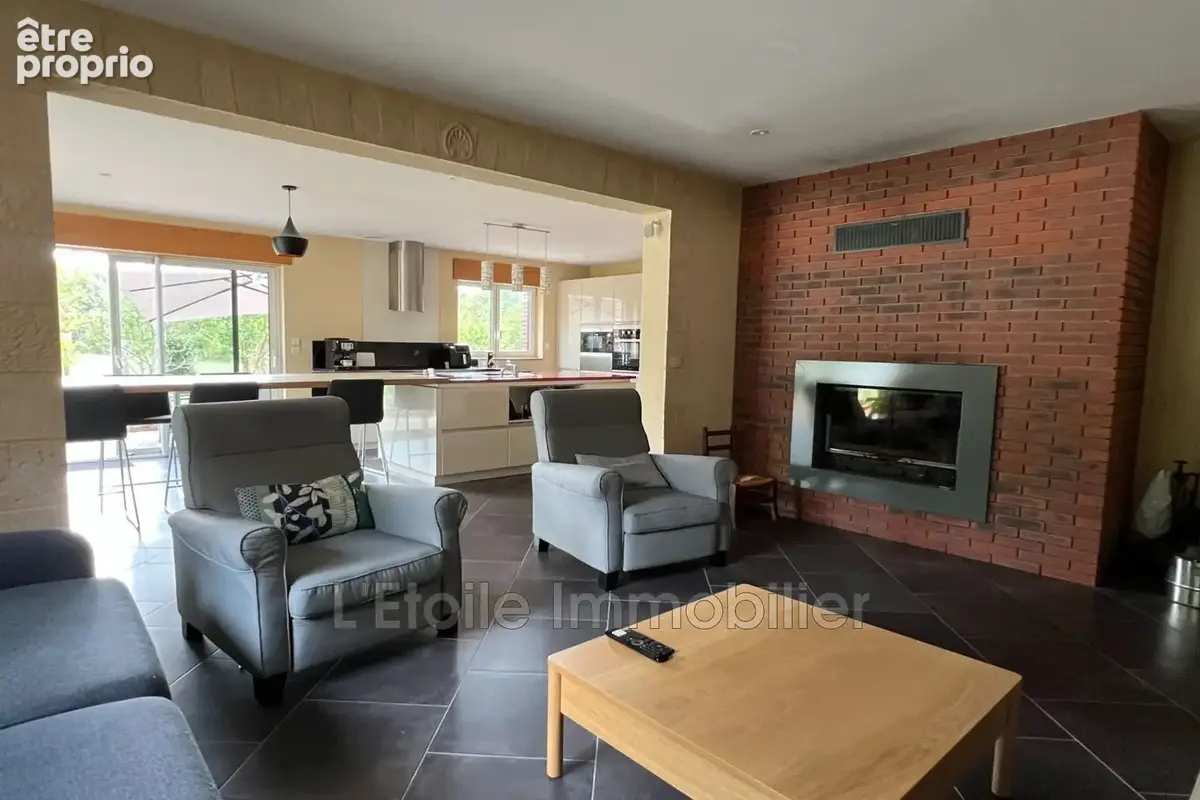 Maison 5 pièces 149 m² à vendre à La Poterie-Au-Perche (61190) - photo 4