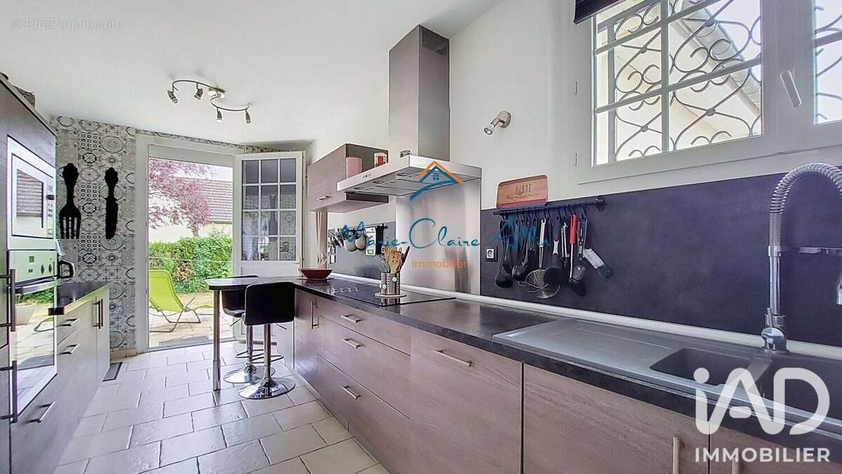 Maison 169 m² à Saint-Laurent-Nouan  - photo 5