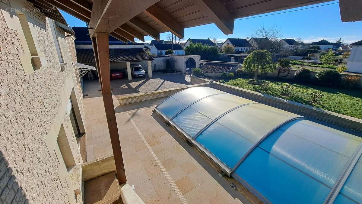 devant côté&#039; sud - Maison à LOUDUN