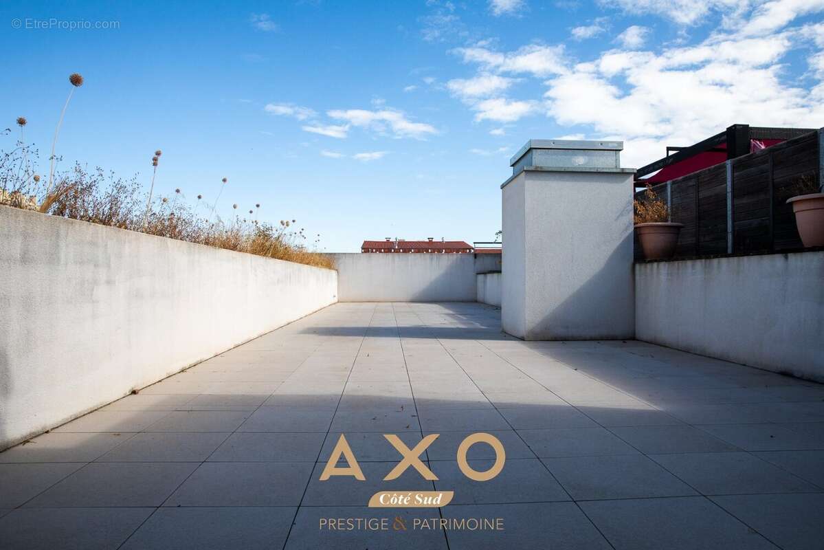 Appartement à MARSEILLE-3E