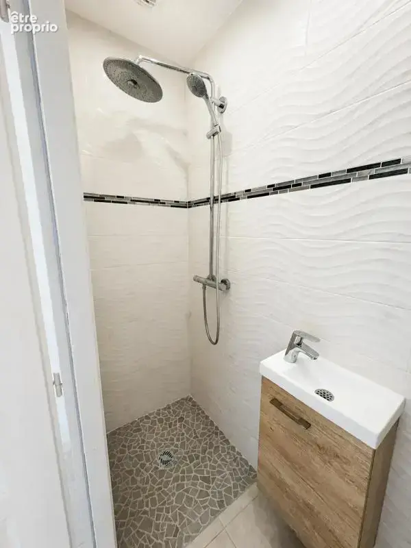 Maison de 4 pièces de 120 m² à Bourges - photo 9