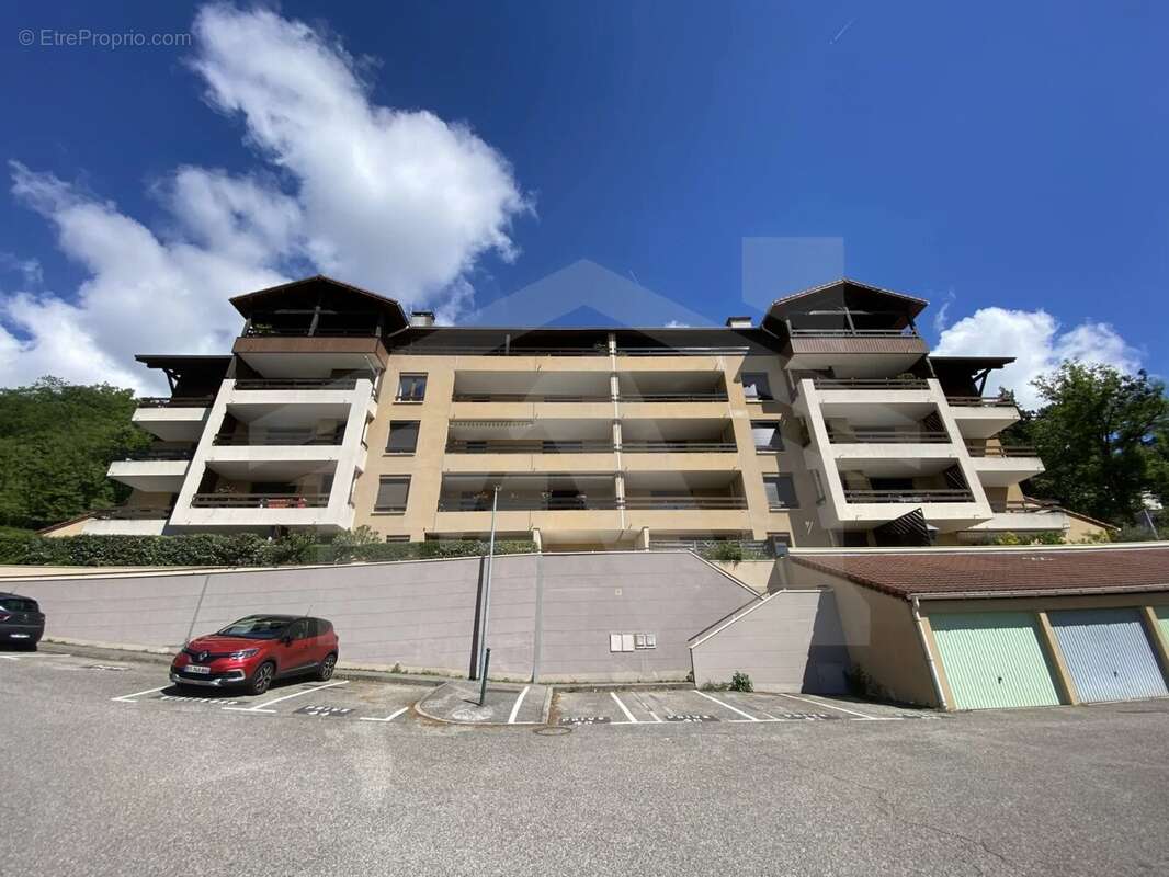 Appartement à MONTBONNOT-SAINT-MARTIN