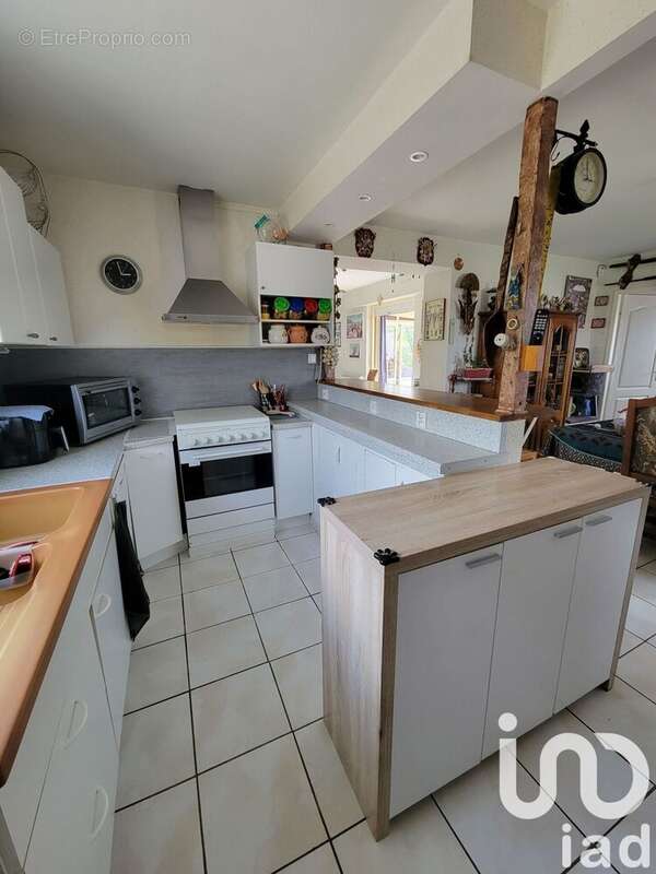 Photo 3 - Maison à LE BREUIL