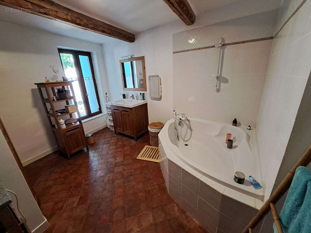 Maison à MALAUCENE