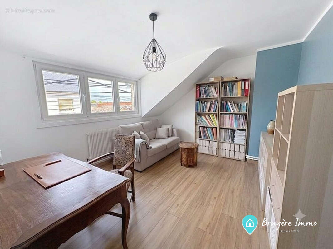 Maison 128 m² à Aulnoye-Aymeries  - photo 8