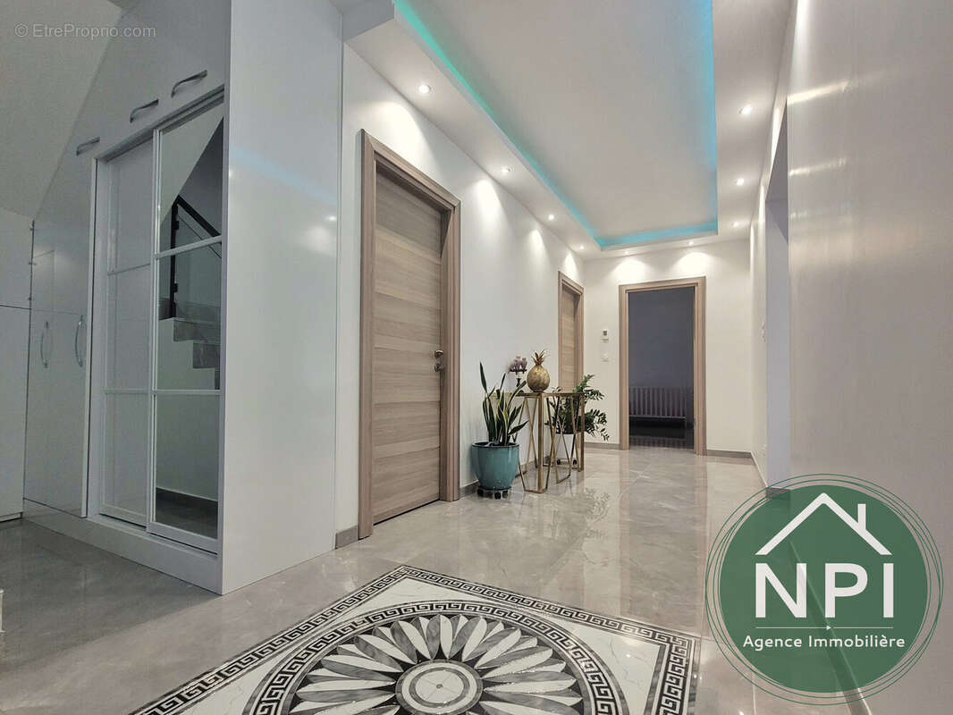 Maison à CHARTRETTES